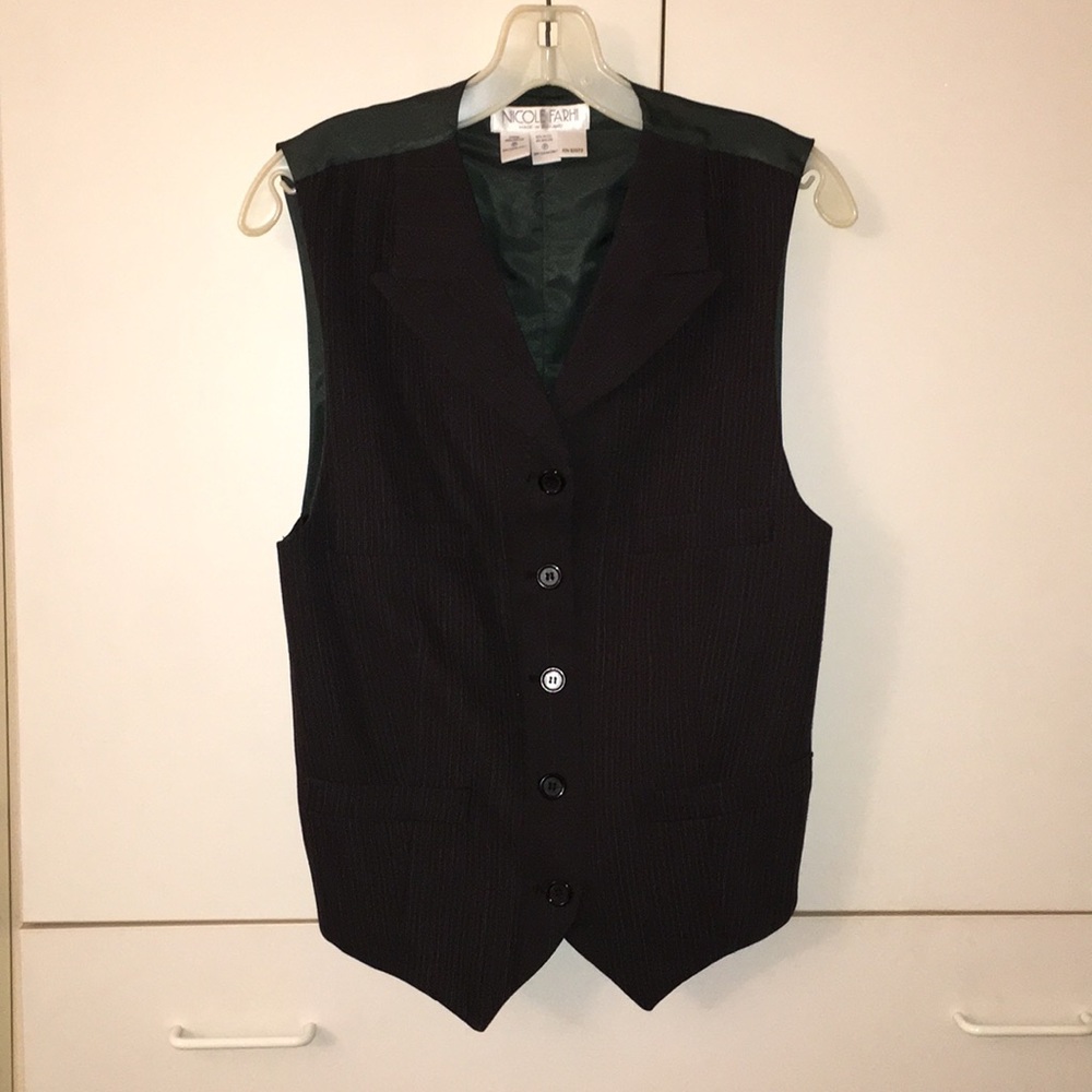 Man tailored vest with pique lapels